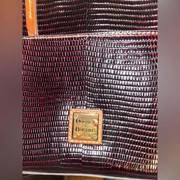 Dooney and bourke oakdale bag - Picture 3 of 6